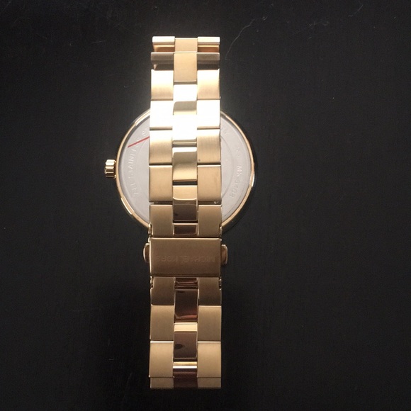 Michael Kors Watch - Picture 3 of 4